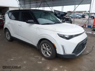 2024 Kia Soul LX with VIN KNDJ23AU9R7221392, listed as a IAAI auction lot 41543044 with 46,563 mi miles. Bid and sale history available at carsss.com. Image 1.