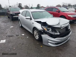 2017 Kia Optima EX with VIN 5XXGU4L37HG129248, listed as a IAAI auction lot 40833561 with 120,671 mi miles. Bid and sale history available at carsss.com. Image 1.