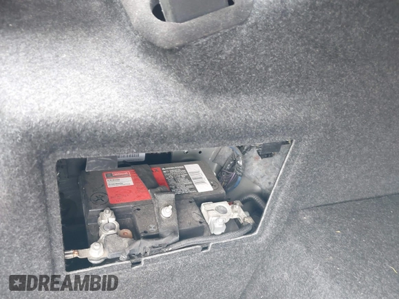 2013 Lincoln MKZ Hybrid с VIN 3LN6L2LU4DR812074, выставлен на аукционе IAAI как лот 41718862 с пробегом 248 449 миль миль и . История ставок и продаж доступна на DreamBid. Изображение 13.