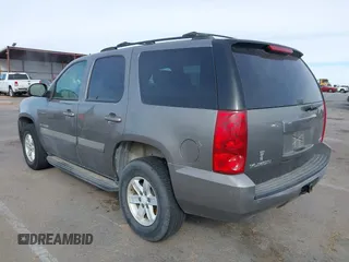 2007 GMC Yukon SLE w/3SA with VIN 1GKFC13C77R273041, listed as a IAAI auction lot 41548326 with 108,738 mi miles. Bid and sale history available at carsss.com. Image 3.