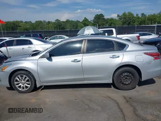 2015 Nissan Altima S z VIN 1N4AL3APXFC586907, wystawiony jako IAAI lot #42295972 z przebiegiem 202 668 mil mil oraz . Historia ofert i sprzedaży dostępna na DreamBid. Obrazek 14.