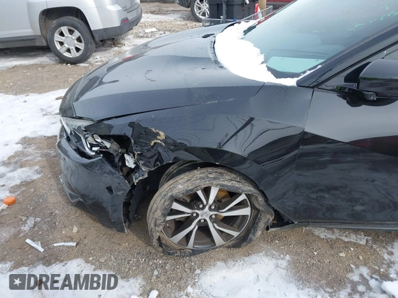 2018 Nissan Maxima SV with VIN 1N4AA6AP5JC384119, listed as a IAAI auction lot 41353069 with 97,136 mi miles. Bid and sale history available at carsss.com. Image 6.