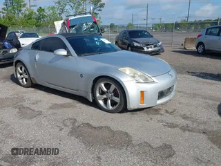 2008 Nissan 350Z Touring with VIN JN1BZ34E88M750520, listed as a IAAI auction lot 41928538 with 98,201 mi miles. Bid and sale history available at carsss.com. Image 1.