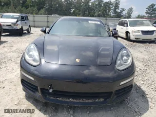 2016 Porsche Panamera 4S with VIN WP0AB2A78GL050059, listed as a Copart auction lot 68279914 with 136,812 mi miles and Salvage Title. Bid and sale history available at carsss.com. Image 5.