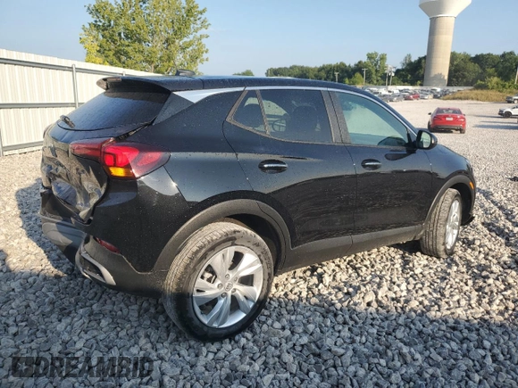 2025 Buick Encore GX Preferred z VIN KL4AMCSL3SB175250, wystawiony jako Copart lot #65850705 z przebiegiem 6 758 mil mil oraz Czysty tytuł • Clean title. Historia ofert i sprzedaży dostępna na DreamBid. Obrazek 3.