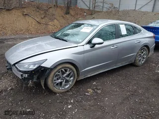 2020 Hyundai Sonata SEL with VIN 5NPEF4JA0LH036135, listed as a IAAI auction lot 41908652 with 7,962 mi miles. Bid and sale history available at carsss.com. Image 2.