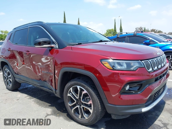 2022 Jeep Compass High Altitude with VIN 3C4NJDCB3NT111272, listed as a IAAI auction lot 42552503 with 27,246 mi miles and . Bid and sale history available at DreamBid. Image 13.