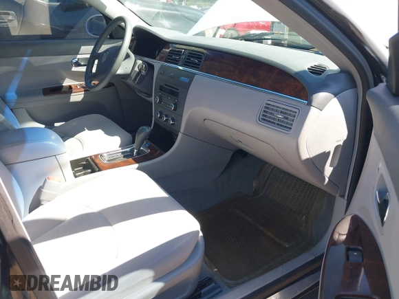 2007 Buick LaCrosse CX with VIN 2G4WC552371162546, listed as a IAAI auction lot 42196407 with 107,032 mi miles and . Bid and sale history available at DreamBid. Image 5.