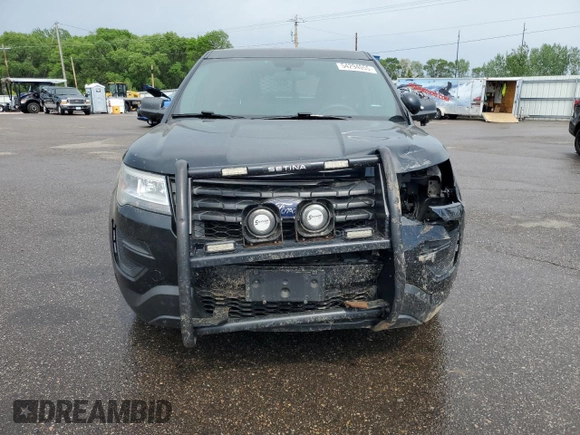 2017 Ford Police Interceptor Utility z VIN 1FM5K8AR1HGC86984, wystawiony jako Copart lot #54294055 z przebiegiem 152 577 mil mil oraz Szkoda całkowita • Salvage title. Historia ofert i sprzedaży dostępna na DreamBid. Obrazek 5.