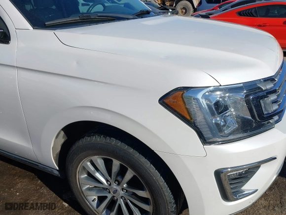 2018 Ford Expedition Limited with VIN 1FMJU1KT8JEA01497, listed as a IAAI auction lot 41724185 with 94,037 mi miles. Bid and sale history available at carsss.com. Image 6.