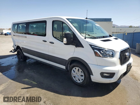 2023 Ford Transit Passenger XL with VIN 1FBAX2Y8XPKB08585, listed as a Copart auction lot 48351295 with 51,307 mi miles and Clean title. Bid and sale history available at DreamBid. Image 4.