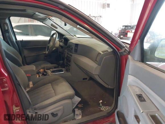 2005 Jeep Grand Cherokee Laredo с VIN 1J4GR48K75C630504, выставлен на аукционе IAAI как лот 42622144 с пробегом 162 912 миль миль и . История ставок и продаж доступна на DreamBid. Изображение 5.