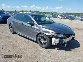 2018 Toyota Camry LE z VIN 4T1B11HK4JU659366, wystawiony jako IAAI lot #42247382 z przebiegiem 210 563 mil mil oraz . Historia ofert i sprzedaży dostępna na DreamBid. Obrazek 1.
