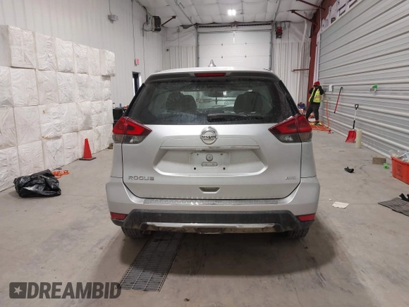 2018 Nissan Rogue SV with VIN KNMAT2MV4JP503679, listed as a IAAI auction lot 41454438 with 71,241 mi miles. Bid and sale history available at carsss.com. Image 16.