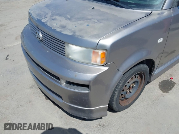 2005 Scion xB with VIN JTLKT334250219070, listed as a IAAI auction lot 41960092 with 184,895 mi miles. Bid and sale history available at carsss.com. Image 6.