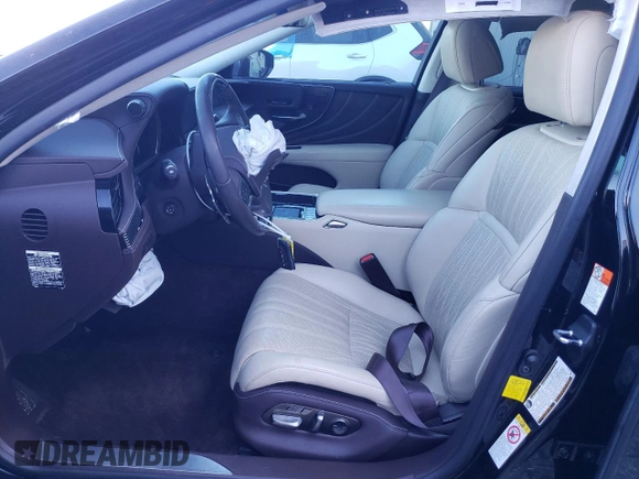 2018 Lexus LS 500 z VIN JTHB51FF1J5005657, wystawiony jako Copart lot #42303805 z przebiegiem 40 345 mil mil oraz Szkoda całkowita • Salvage title. Historia ofert i sprzedaży dostępna na DreamBid. Obrazek 7.