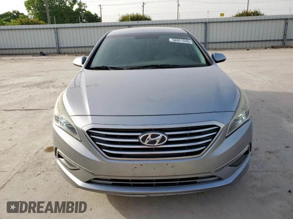 2015 Hyundai Sonata SE z VIN 5NPE24AF2FH191149, wystawiony jako Copart lot #56921245 z przebiegiem 210 177 mil mil oraz Szkoda całkowita • Salvage title. Historia ofert i sprzedaży dostępna na DreamBid. Obrazek 5.