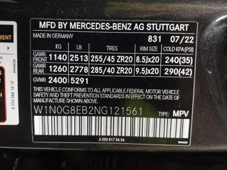 2022 Mercedes-Benz GLC 300 with VIN W1N0G8EB2NG121561, listed as a IAAI auction lot 42204953 with 22,264 mi miles and . Bid and sale history available at DreamBid. Image 9.