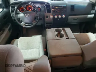 2010 Toyota Tundra с VIN 5TFUM5F11AX006417, выставлен на аукционе Copart как лот 55897725 с пробегом 203 892 миль миль и Списание • Salvage title. История ставок и продаж доступна на DreamBid. Изображение 8.