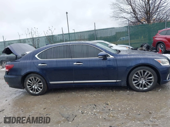 2017 Lexus LS 460 с VIN JTHCL5EF9H5027841, выставлен на аукционе IAAI как лот 41575889 с пробегом 36 400 миль миль и . История ставок и продаж доступна на DreamBid. Изображение 12.