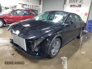 2025 Kia K4 LXS with VIN 3KPFT4DE9SE004458, listed as a Copart auction lot 46128975 with 405 mi miles and Salvage Title. Bid and sale history available at carsss.com. Image 1.