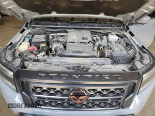 2023 Nissan Frontier Pro-4X z VIN 1N6ED1EK6PN624132, wystawiony jako Copart lot #53797395 z przebiegiem 55 344 mil mil oraz Szkoda całkowita • Salvage title. Historia ofert i sprzedaży dostępna na DreamBid. Obrazek 11.