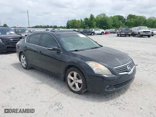 2007 Nissan Altima 3.5 SL with VIN 1N4BL21E27C224066, listed as a IAAI auction lot 42119560 with 122,769 mi miles. Bid and sale history available at carsss.com. Image 1.