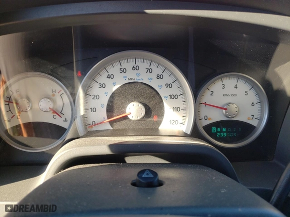 2006 Dodge Dakota SLT with VIN 1D7HE48K16S505677, listed as a Copart auction lot 83396564 with 239,703 mi miles and Salvage Title. Bid and sale history available at carsss.com. Image 9.