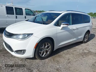 2017 Chrysler Pacifica Limited с VIN 2C4RC1GG0HR505044, выставлен на аукционе IAAI как лот 42541256 с пробегом 97 341 миль миль и . История ставок и продаж доступна на DreamBid. Изображение 17.
