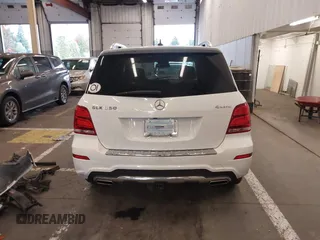 2013 Mercedes-Benz GLK 350 with VIN WDCGG8JB1DG044041, listed as a IAAI auction lot 40719002 with 85,861 mi miles and . Bid and sale history available at carsss.com. Image 17.