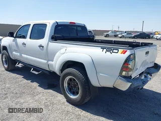 2006 Toyota Tacoma with VIN 3TMMU52N86M003228, listed as a IAAI auction lot 42548963 with 165,176 mi miles and . Bid and sale history available at DreamBid. Image 3.