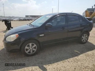 2007 Hyundai Accent GL z VIN KMHCN45C47U112467, wystawiony jako Copart lot #64605364 z przebiegiem 236 196 mil mil oraz Szkoda całkowita • Salvage title. Historia ofert i sprzedaży dostępna na DreamBid. Obrazek 1.