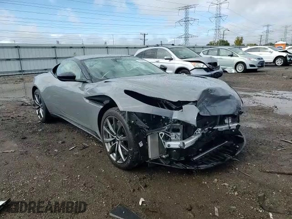 2019 Aston Martin DB11 V8 z VIN SCFRMFAW0KGL06287, wystawiony jako Copart lot #62828302 z przebiegiem Nie podano mil oraz . Historia ofert i sprzedaży dostępna na DreamBid. Obrazek 11.