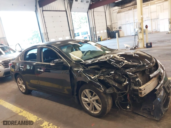2015 Nissan Altima 2.5 SV with VIN 1N4AL3AP3FC567115, listed as a IAAI auction lot 40620700 with 178,073 mi miles. Bid and sale history available at carsss.com. Image 14.