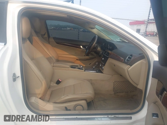 2014 Mercedes-Benz C 250 с VIN WDDGJ4HB5EG210168, выставлен на аукционе IAAI как лот 42379990 с пробегом 139 270 миль миль и . История ставок и продаж доступна на DreamBid. Изображение 5.