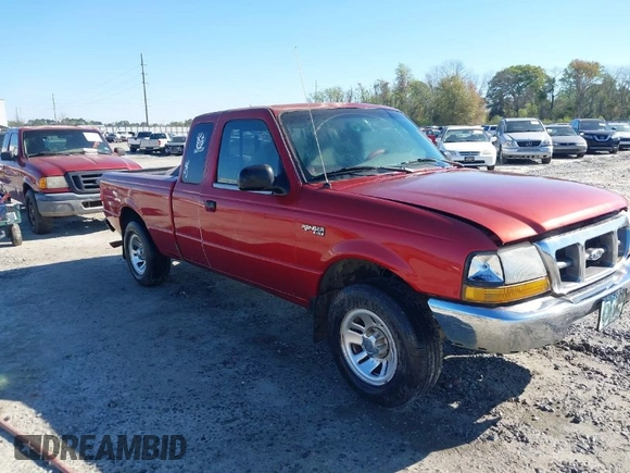 2000 Ford Ranger XL with VIN 1FTYR14VXYTB00914, listed as a IAAI auction lot 41891845 with 186,148 mi miles. Bid and sale history available at carsss.com. Image 1.