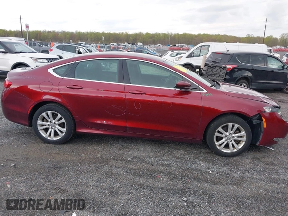 2015 Chrysler 200 Limited z VIN 1C3CCCAB3FN716929, wystawiony jako IAAI lot #42012662 z przebiegiem 112 419 mil mil oraz . Historia ofert i sprzedaży dostępna na DreamBid. Obrazek 13.