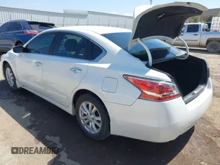 2014 Nissan Altima S with VIN 1N4AL3AP9EN227843, listed as a IAAI auction lot 41961956 with 131,376 mi miles and . Bid and sale history available at DreamBid. Image 3.