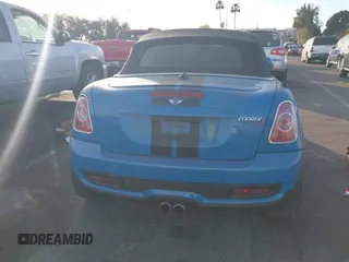 2013 MINI Roadster S z VIN WMWSY3C55DT594628, wystawiony jako IAAI lot #41316950 z przebiegiem 77 399 mil mil oraz . Historia ofert i sprzedaży dostępna na DreamBid. Obrazek 16.
