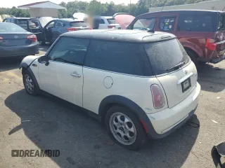 2005 MINI Hardtop with VIN WMWRC33585TK60334, listed as a Copart auction lot 65563635 with 122,758 mi miles and Clean title. Bid and sale history available at DreamBid. Image 2.