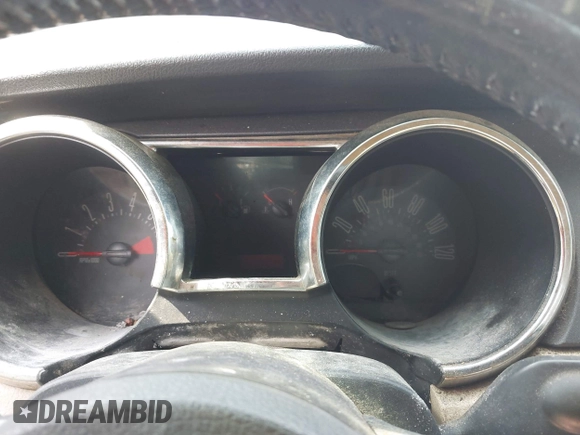 2007 Ford Mustang Deluxe with VIN 1ZVFT80N775312340, listed as a IAAI auction lot 42391348 with Not provided miles and . Bid and sale history available at DreamBid. Image 7.