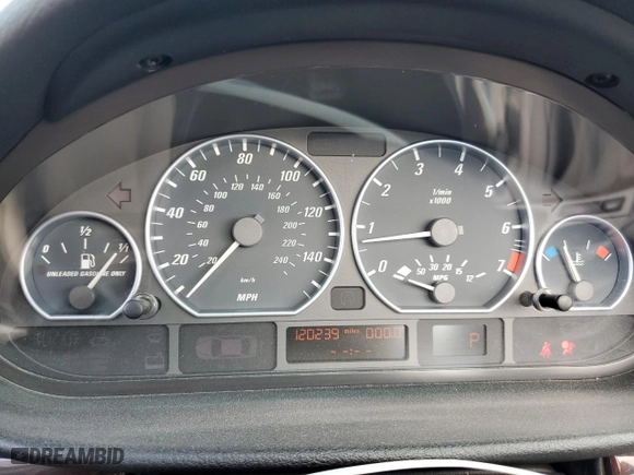 2004 BMW 3 Series 330Ci with VIN WBABW53424PL44040, listed as a Copart auction lot 77695294 with 120,239 mi miles and Salvage Title. Bid and sale history available at carsss.com. Image 9.