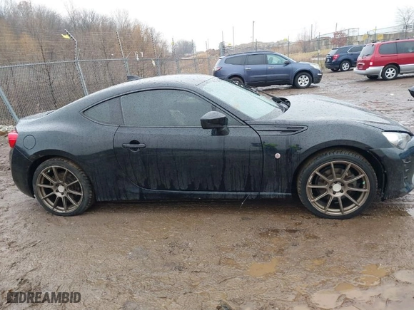 2017 Toyota 86 with VIN JF1ZNAA12H9702839, listed as a IAAI auction lot 41204947 with 85,942 mi miles. Bid and sale history available at carsss.com. Image 13.