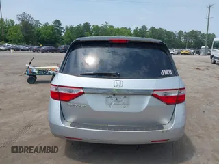 2011 Honda Odyssey EX-L с VIN 5FNRL5H62BB095069, выставлен на аукционе IAAI как лот 42420370 с пробегом 362 497 миль миль и . История ставок и продаж доступна на DreamBid. Изображение 16.