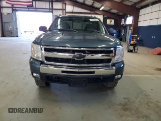 2011 Chevrolet Silverado 1500 LT with VIN 1GCRKSE3XBZ360410, listed as a Copart auction lot 49789355 with 194,501 mi miles and Clean Title. Bid and sale history available at DreamBid. Image 5.