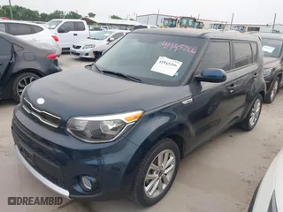 2018 Kia Soul + with VIN KNDJP3A50J7585957, listed as a IAAI auction lot 41945266 with 63,588 mi miles. Bid and sale history available at carsss.com. Image 17.