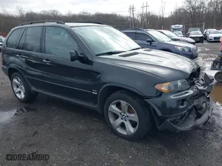 2006 BMW X5 4.4i with VIN 5UXFB53506LV22836, listed as a IAAI auction lot 41727708 with 186,084 mi miles. Bid and sale history available at carsss.com. Image 17.