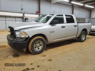 2016 Ram 1500 Tradesman z VIN 1C6RR6KG7GS268267, wystawiony jako Copart lot #88013285 z przebiegiem 204 592 mil mil oraz Szkoda całkowita • Salvage title. Historia ofert i sprzedaży dostępna na DreamBid. Obrazek 1.