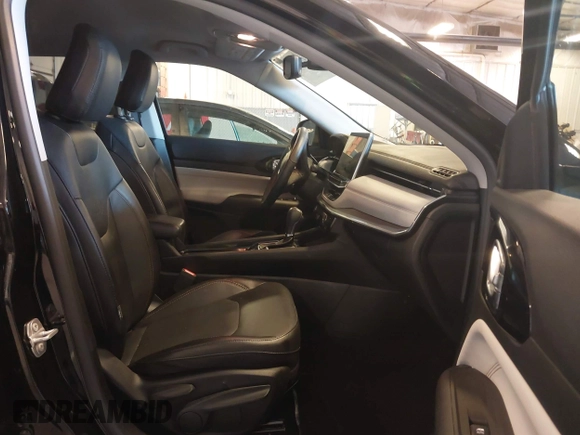 2022 Jeep Compass High Altitude with VIN 3C4NJDCB5NT233969, listed as a IAAI auction lot 42034557 with 23,257 mi miles and . Bid and sale history available at DreamBid. Image 5.