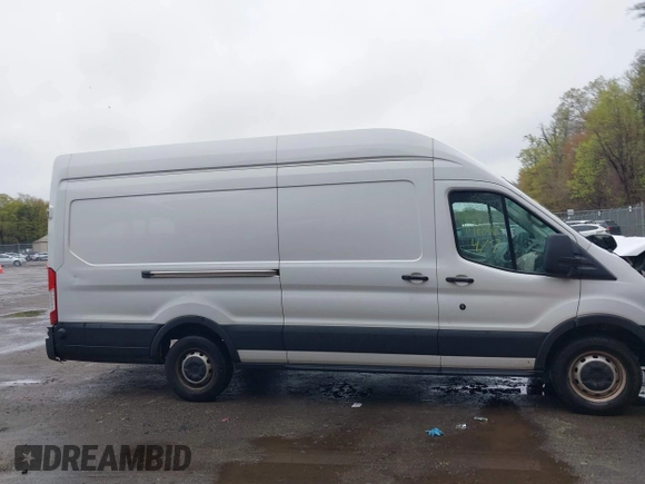 2019 Ford Transit with VIN 1FTBW3XMXKKA04517, listed as a IAAI auction lot 41968064 with 268,000 mi miles and . Bid and sale history available at DreamBid. Image 13.